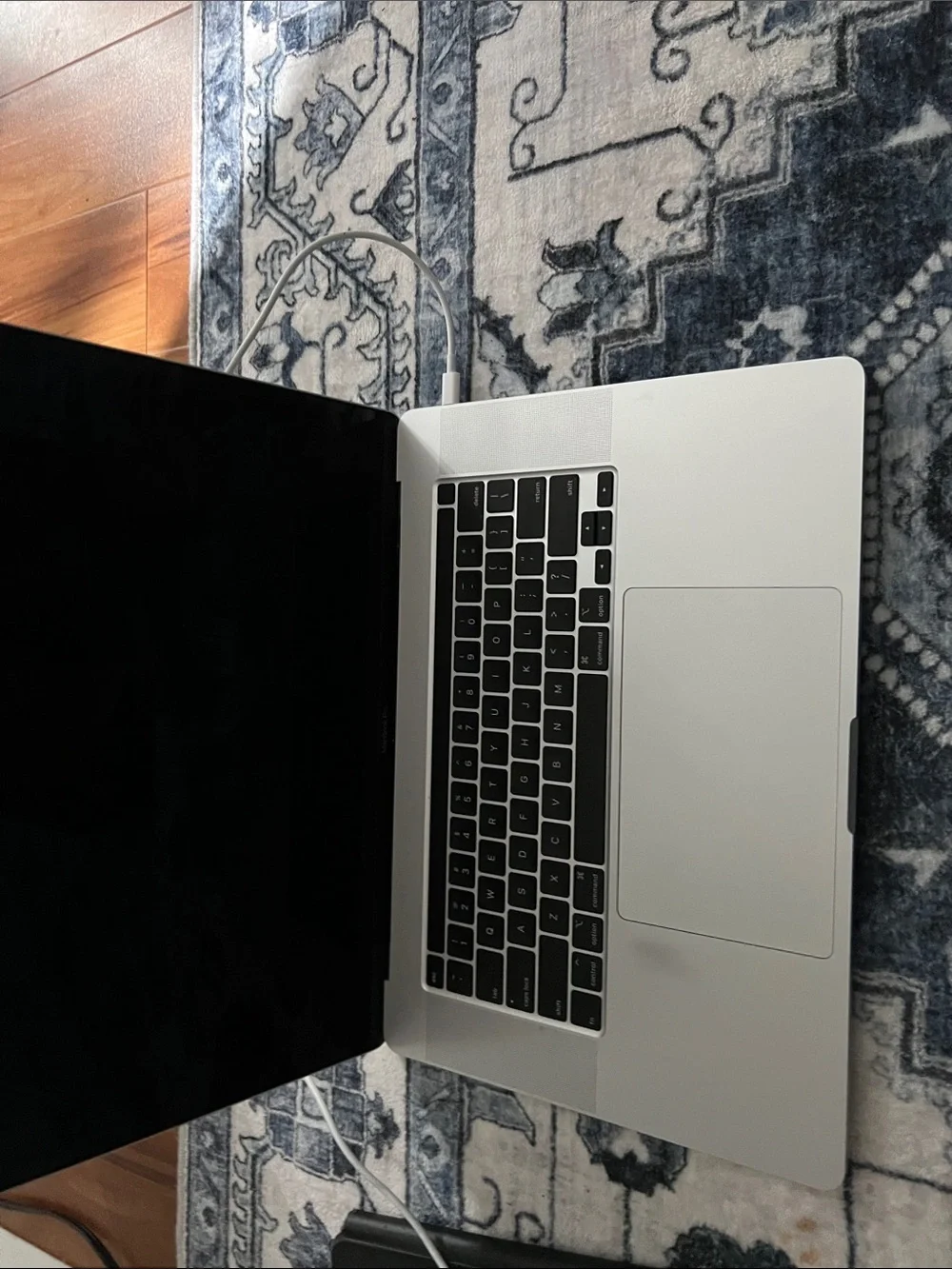 MacBook Pro 16 inch (silver)
